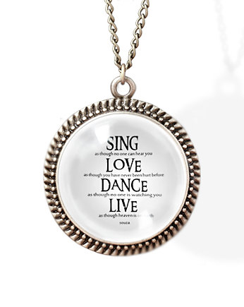Sing Love Dance Live - medalion, Makaliboo
