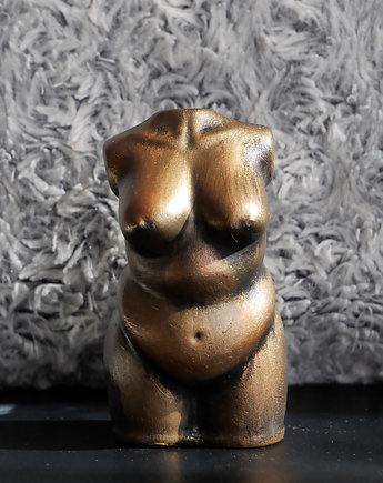 Rzeźba Kobieta metaliczne złoto - wys. 9 cm, JBJart Justyna Jaszke