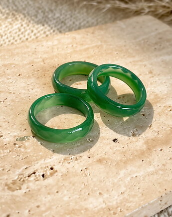 Pierścionek, obrączka  z naturalnego kamienia, minerał agat fasetowany, Coccola JEWELLERY