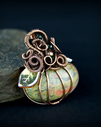Wisiorek z unakitem - dynia, Blue Pearl Art