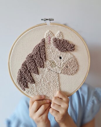 Koń -dekoracja ścienna do pokoju dziecka w stylu neutralnym, Nataly Atelier