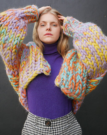 Kolorowy krótki sweter kardigan  z grubej wełny, PANAPUFA
