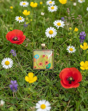 6842 Radosny Wisiorek "Łąka pełna kwiatów"., kama4you