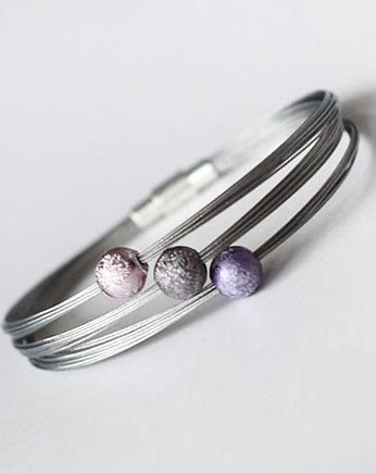 Industrial Violet, Mitsu