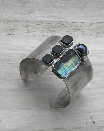 Surowy labradoryt z perłą    - BRANSOLETA MANKIET - CUFF, Beata Trotter