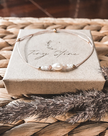 Bransoletka Pure na jedwabnej nici, Tiny Stone