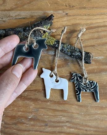 Koniki ceramiczne zawieszki, zestaw 3 koników, Joanna Serafin design