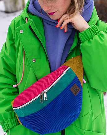 Duża kolorowa nerka damska ze sztruksu z kolorowym paskiem ENERGIA ŻYCIA, Co Tu Się Kroi