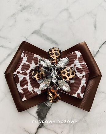 Brosza z ozdobą z panterki Panterka, Pudrowy Różowy