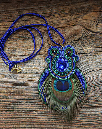 Peacock eye- wisior soutache z piórami, Mró Soutache