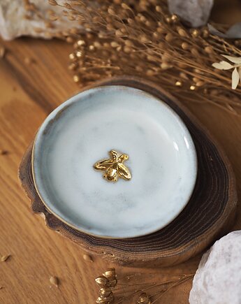 Spodek na biżuterię lub palo santo z motywem pszczoły, Velvet Craft