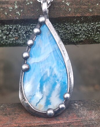 W chmurach - wisiorek, po drugiej stronie lustra