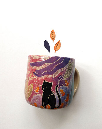 Kubek czarny kot w różowym ogrodzie, Ryte Gary