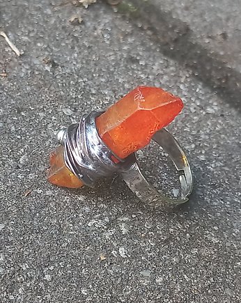 Pomarańcz - pierścionek regulowany, po drugiej stronie lustra