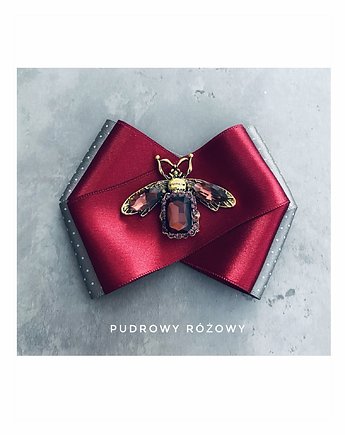 Brosza z owadem w kolorze czerwonego wina, Pudrowy Różowy