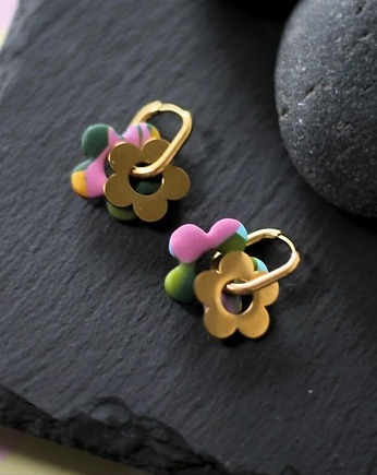 Kolczyki małe kwiatki z zapięciem typu szarnir, sploteka