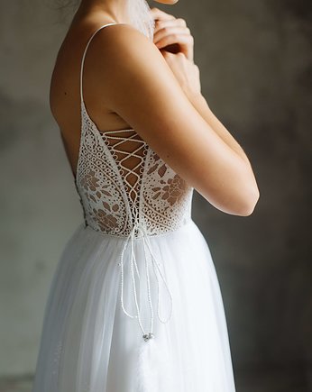 Suknia ślubna boho na ramiączkach / CALLISFENIA, Lucky Dress Atelier