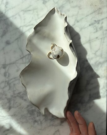 Podstawka na Biżuterię Palo Santo Ceramiczna Muszla Satin White, Maison Fragile