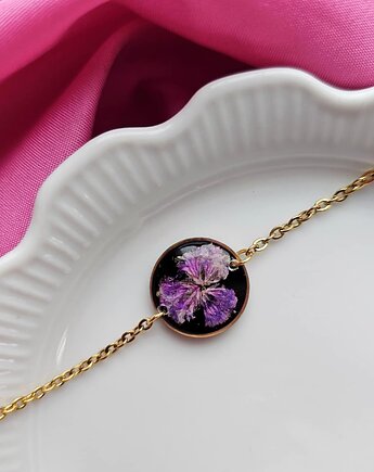 Bransoletka z fioletową gipsówką, Kwiatostany