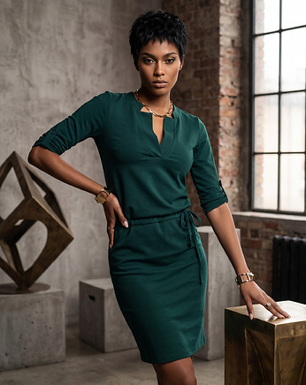 161-19 AGATA Sukienka z kołnierzykiem i wiązaniem - ZIELEŃ BUTELKOWA, NUMOCO