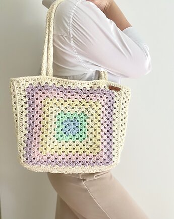 Torba szydełkowa pastelowa Granny Square, ręcznie robiona, podszyta welurem, freska