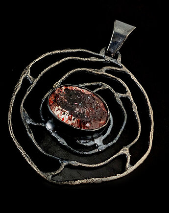 Super seven w srebrnej pajęczynie, Pracownia Neores