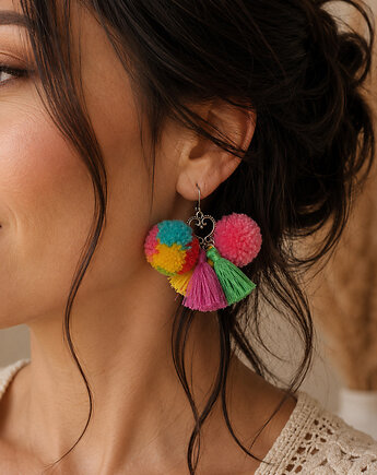 Boho kolczyki chwosty z pomponami, Mró Soutache