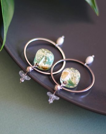 Ładne kolczyki z kwiatami i z perłami, Bioevgenika Jewelry