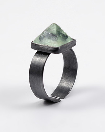 Fluoryt: srebrny pierścień regulowany oksydowany, RA