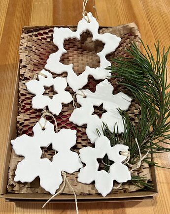 Zestaw porcelanowych gwiazdek na choinkę, PIEGO Ceramika