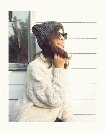 Grafitowa czapka beanie handmade z wełną, Mademoiselle Patrini