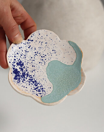 Talerzyk na biżuterię na stopce, U.to ceramika