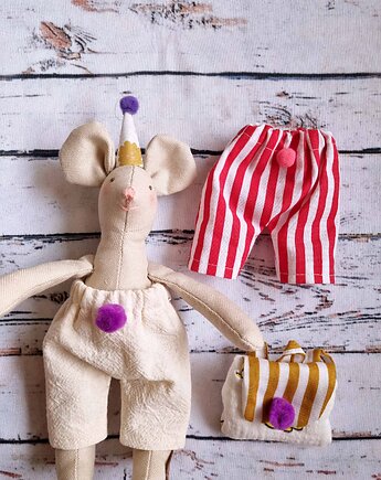 Mała przytulanka z plecakiem., peppo