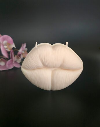 Świeca sojowa Usta, nejmi candles