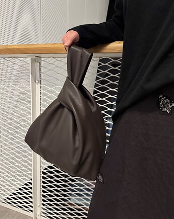 Torebka skórzana w kolorze brązowym z fantazyjną rączką, AGNES WESS