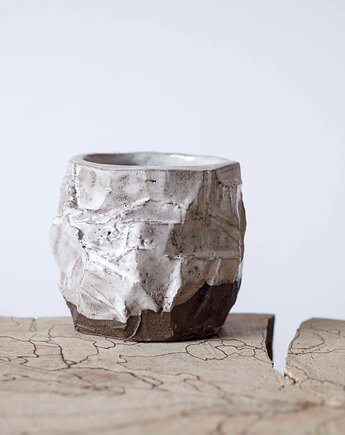 Czarka kurinuki, studnia ceramiczna