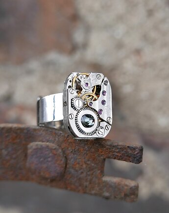 Mechaniczny pireścionek 140