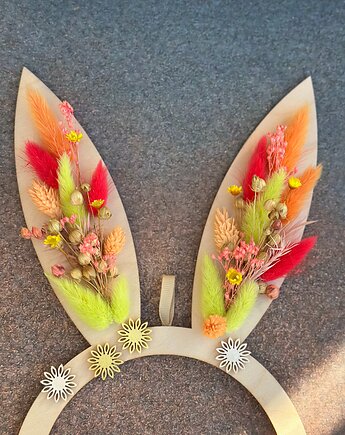 Uszata zawieszka z suszonymi roślinami, Rosa