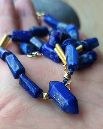 Naszyjnik lapis lazuli z grotem, Studio Gazela