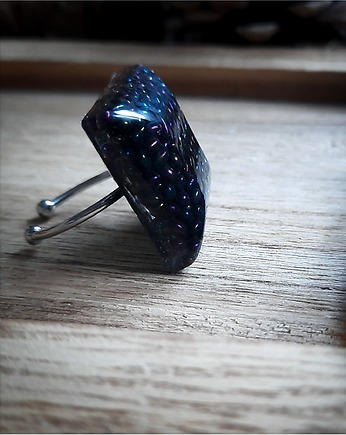 Kwadratowy pierścionek z kuleczkami, Figa handmade accessories