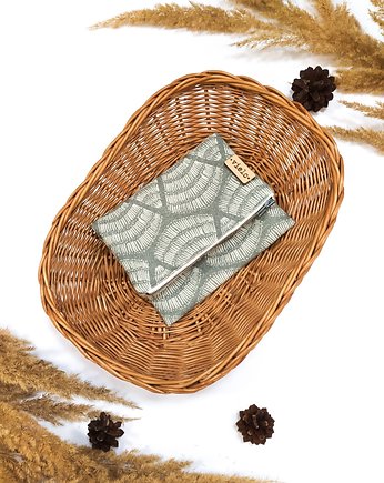 Lniane etui, Vielo