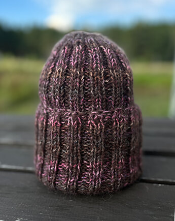 Czapka wywijana z wełny i moheru, Blackballoon