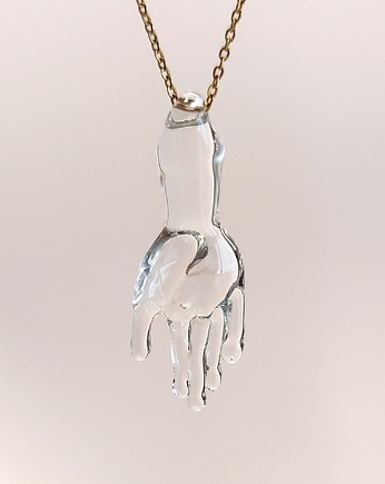 HAND - drobny wisiorek z motywem dłoni, hamsa, Joanna Muzyka Studio