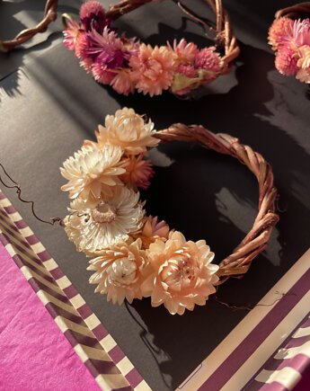 Wianek z suszonymi kwiatami - MINI, Suszony & Co.