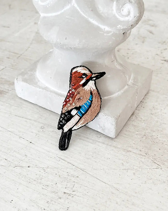 Broszka PTAKI SÓJKA 1 ręcznie haftowana przypinka koraliki haft, HAART