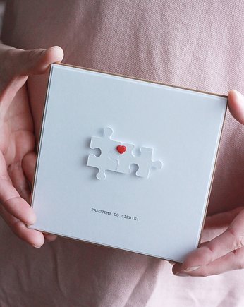 Puzzle. Kartka walentynkowa z puzzlami, papierkarnia