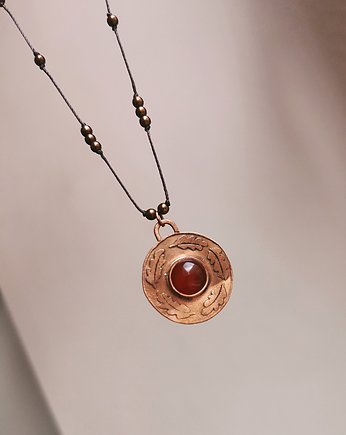 Wisior z czerwonym agatem i liściami, KRASNA Design