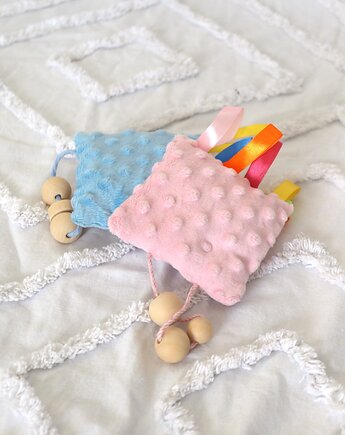 Zabawka podusia dla niemowlaka, ManufakTurka