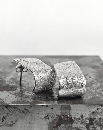 Nowoczesne kwadratowe kolczyki wkrętki, KOBELA