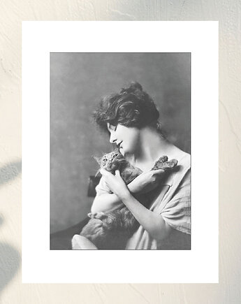 Fotografia z passe-partout: Dama z kotem, Galeria LueLue